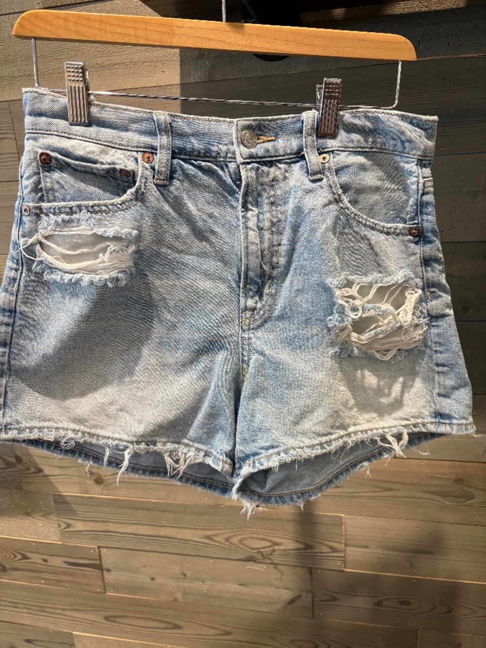 American Eagle Highest Rise 90's Boyfriend Short